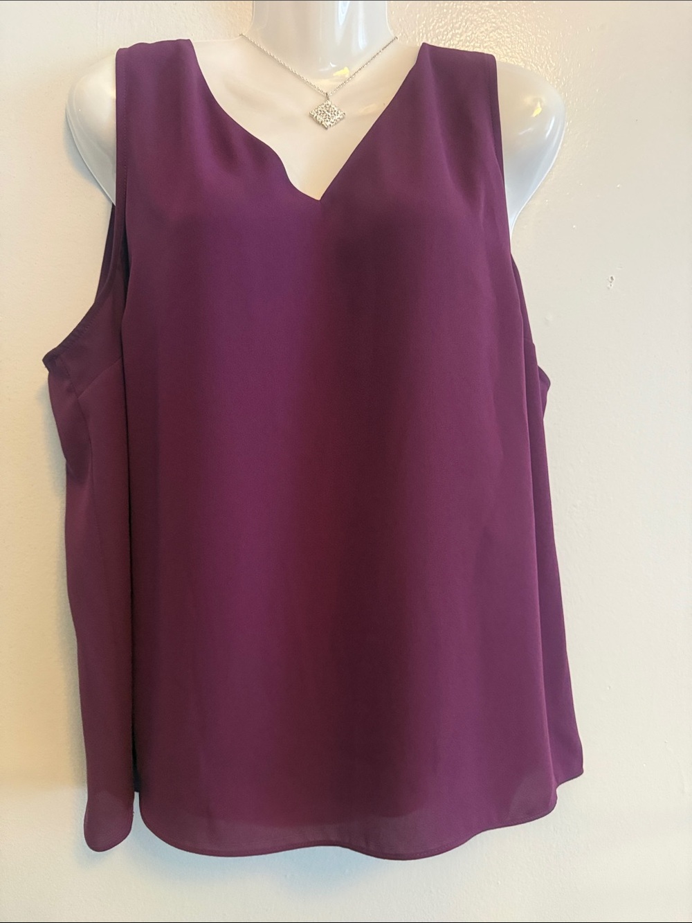Nine West Plum V-Neck Sleeveless Top